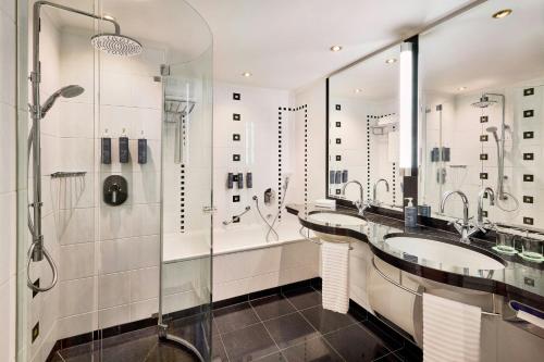 Westin Club Room, Guest room, 2 Twin/Single Bed(s) del hotel The Westin Grand Munich. Foto 3