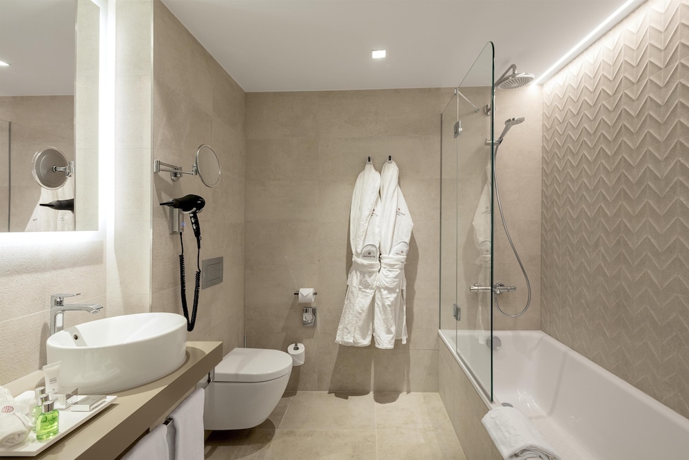 Habitación Superior del hotel Nh Collection München Bavaria. Foto 7