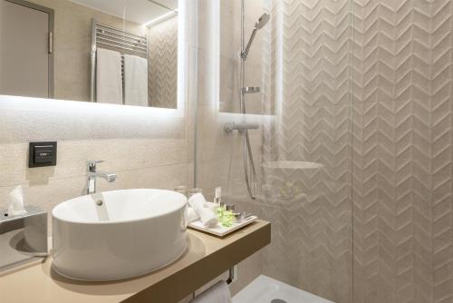 Habitación Doble Superior con vistas a la ciudad - 1 o 2 camas del hotel Nh Collection München Bavaria. Foto 3