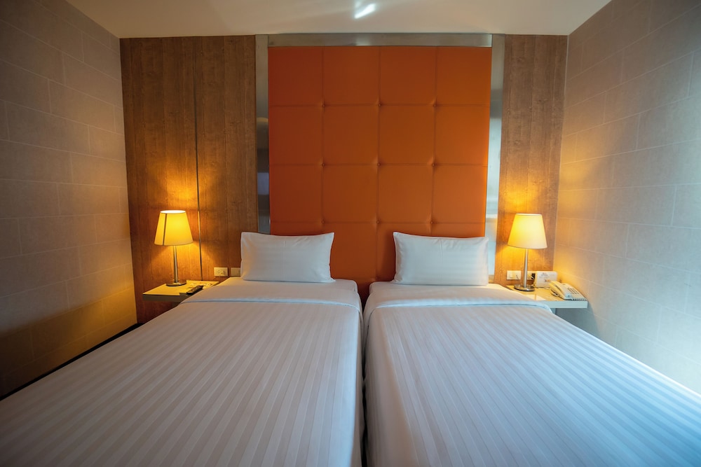 Habitación doble Lujo 2 Camas individuales del hotel Ibis Styles Chiang Mai. Foto 2