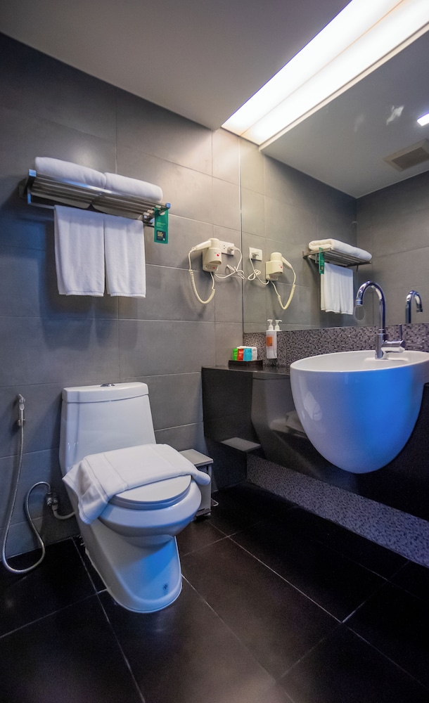 Habitación doble Lujo 2 Camas individuales del hotel Ibis Styles Chiang Mai. Foto 5