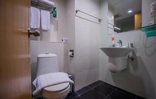 Habitación Familiar del hotel Ibis Styles Chiang Mai. Foto 6