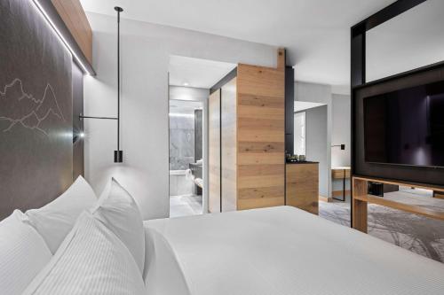 Suite Deluxe de 1 dormitorio con cama extragrande del hotel Hilton Munich Airport. Foto 2