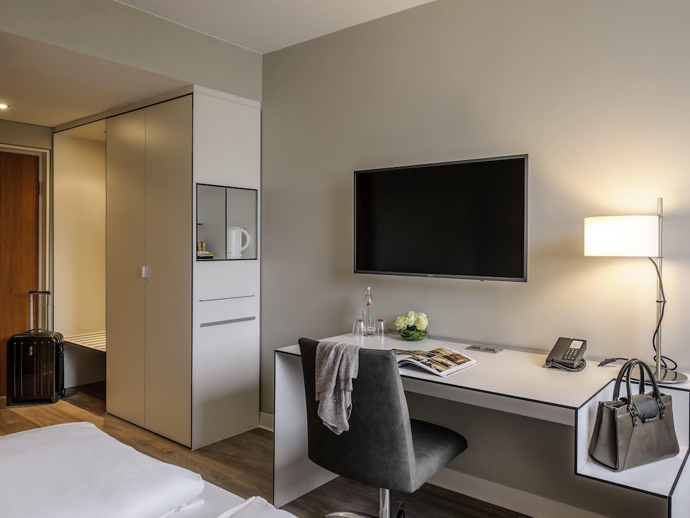Habitación Estándar con cama doble del hotel Congress Mercure Nürnberg An Der Messe. Foto 6