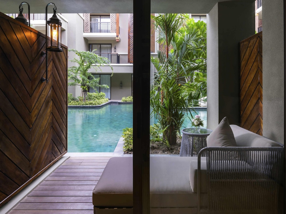 Habitación Deluxe con 2 Camas Individuales Acceso a la Piscina Ala Playa del hotel Mercure Samui Chaweng Tana. Foto 1