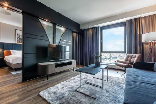 Suite con vistas al lago y al perfil urbano del hotel Radisson Blu Scandinavia, Copenhagen