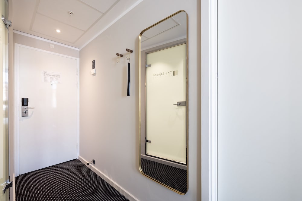 Twin Room del hotel The Square. Foto 1