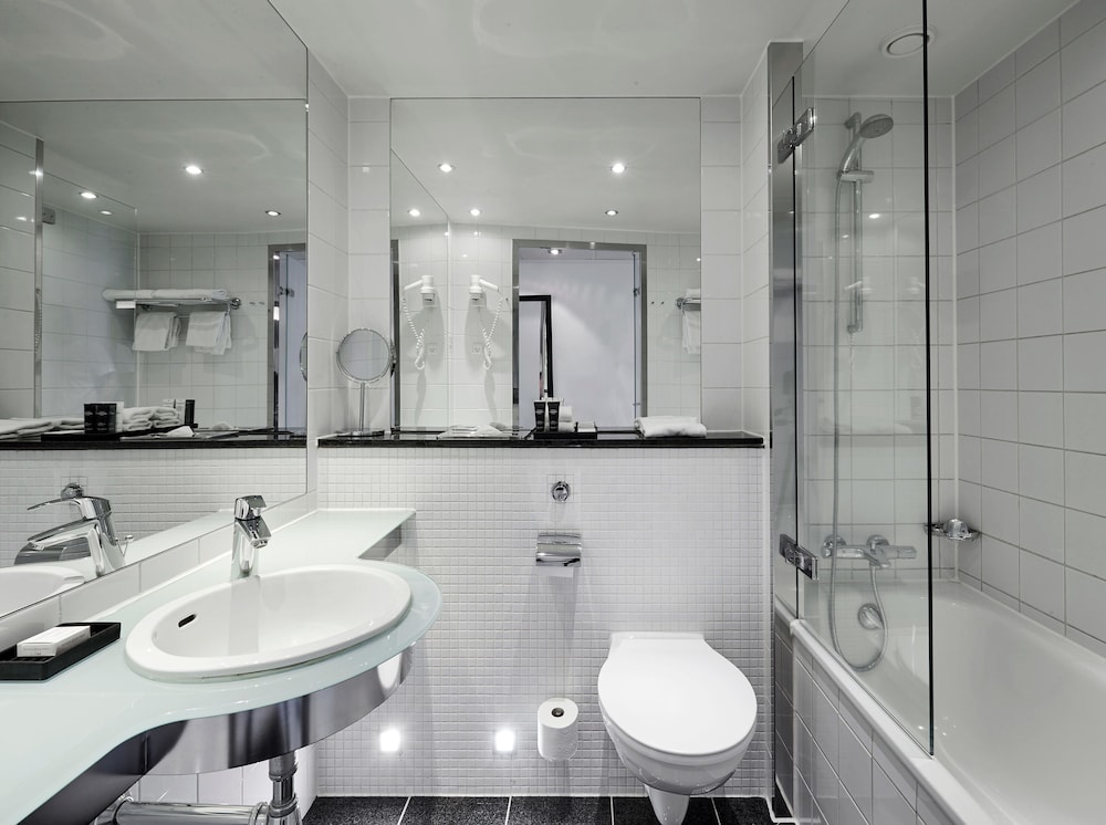 Superior King Room del hotel The Square. Foto 5