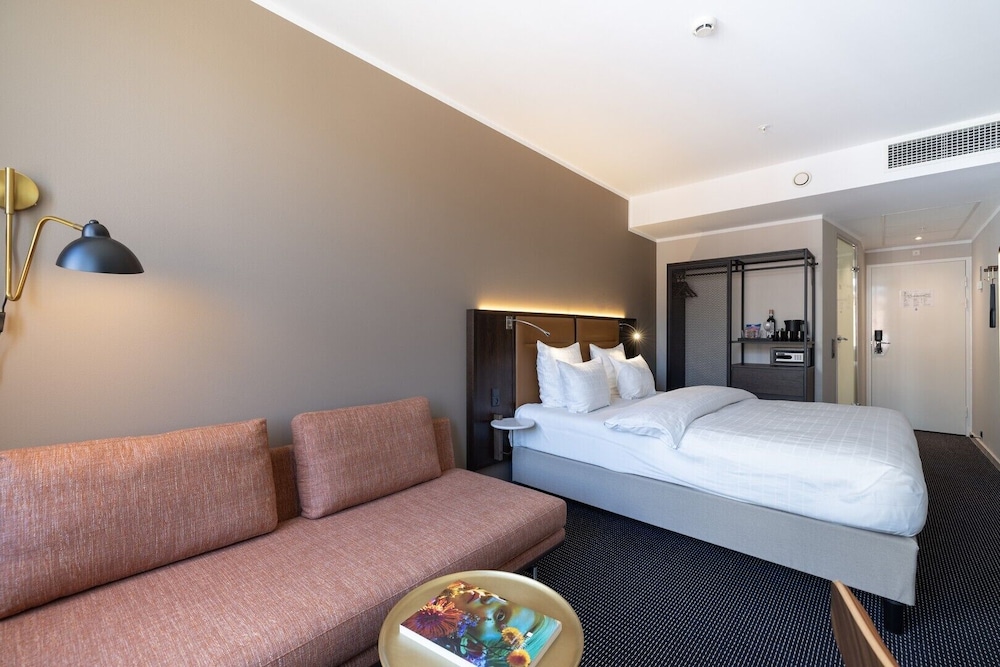 Habitación triple del hotel The Square