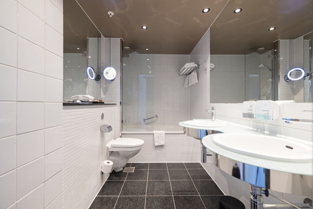 Junior Suite King, with lounge access del hotel The Square. Foto 6