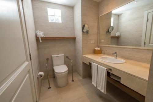 Habitación Premium adaptada del hotel Iberostar Selection Hacienda Dominicus - All Inclusive. Foto 4