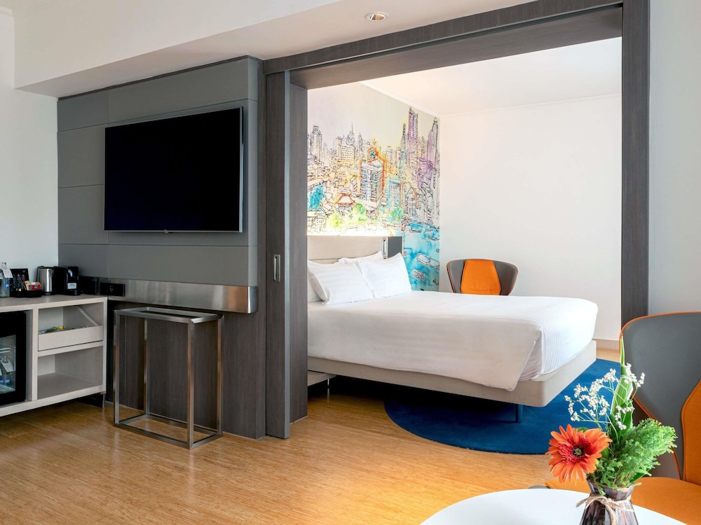 Junior Suite 1 Cama Queen - size del hotel Novotel Bangkok On Siam Square. Foto 7
