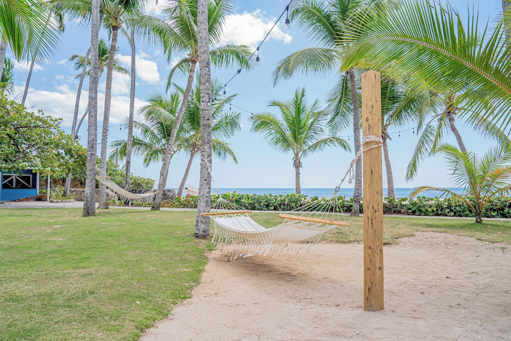 Habitación Deluxe, 1 cama de matrimonio grande, balcón, vistas al mar del hotel Coral Costa Caribe Beach Resort - All Inclusive. Foto 13
