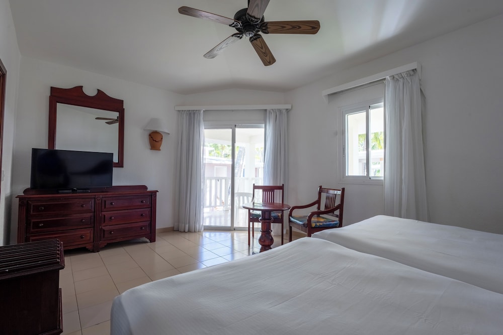 Habitación estándar del hotel Playabachata. Foto 1