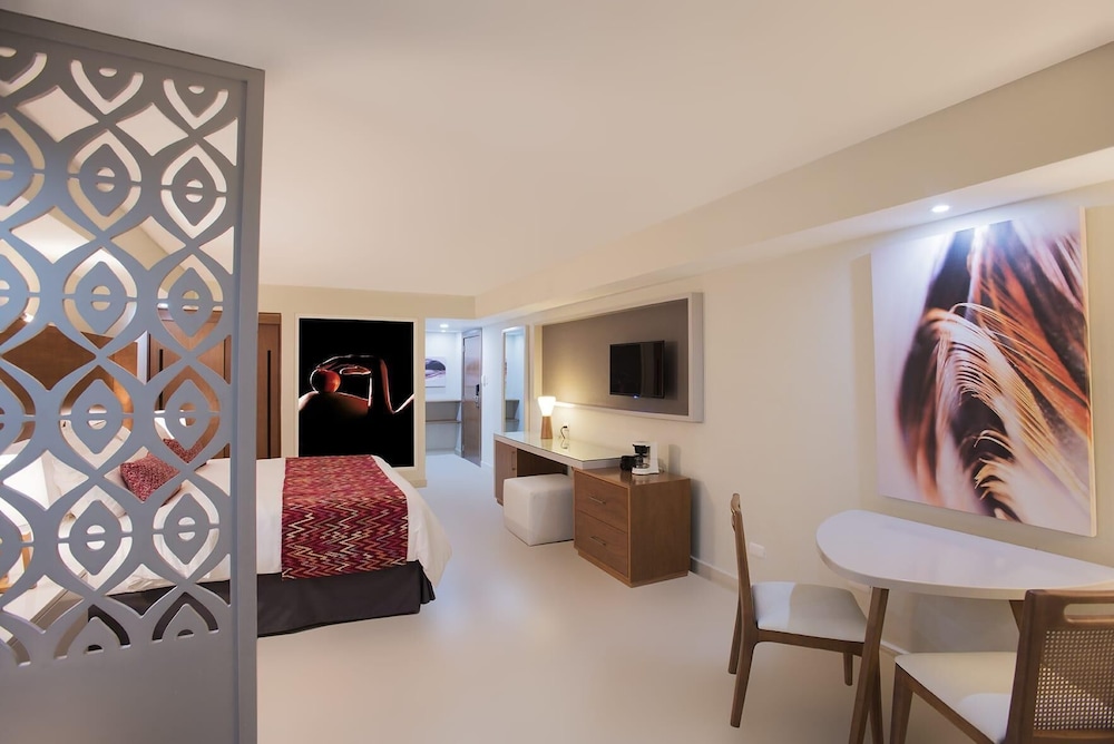 Adults Only Jr. Suite 2 Pax del hotel Emotions By Hodelpa Puerto Plata. Foto 2