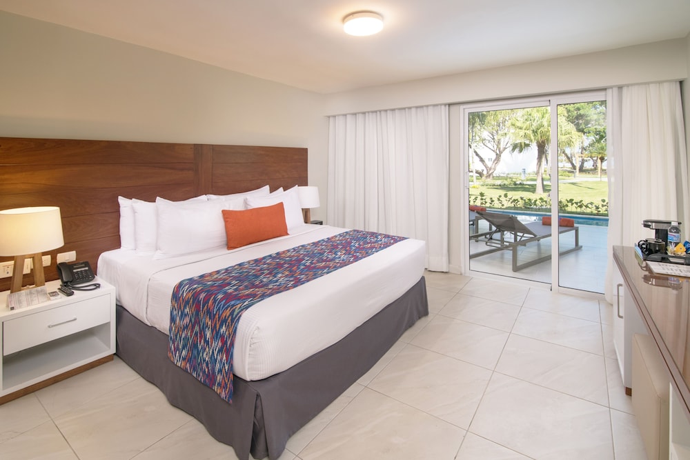 Swim out Room 18+ del hotel Emotions By Hodelpa Puerto Plata