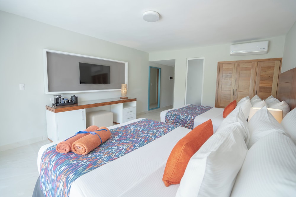 Swim out Room 18+ del hotel Emotions By Hodelpa Puerto Plata. Foto 3