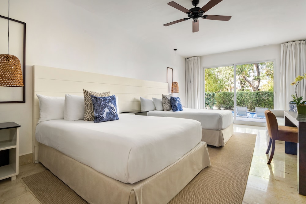 Junior Suite Sun Club con Acceso Directo a Piscina Doble del hotel Sunscape Coco Punta Cana