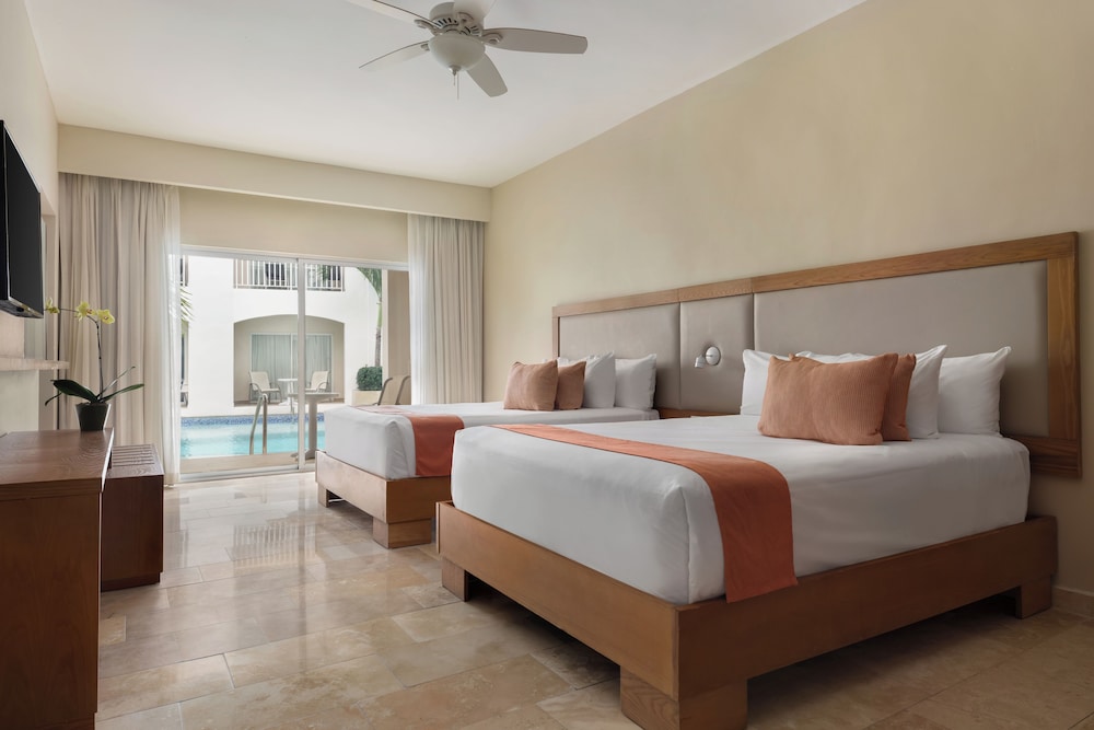 Sun Club Junior Suite Swim out King del hotel Sunscape Coco Punta Cana