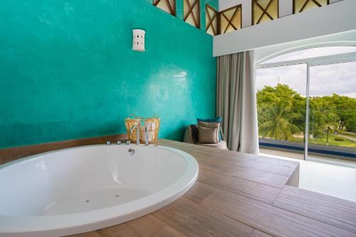 Suite Nupcial del hotel Caribe Deluxe Princess - All Inclusive. Foto 4
