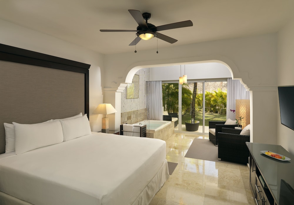 The Level Junior Suite Tropical Palms del hotel Meliá Caribe Beach Resort