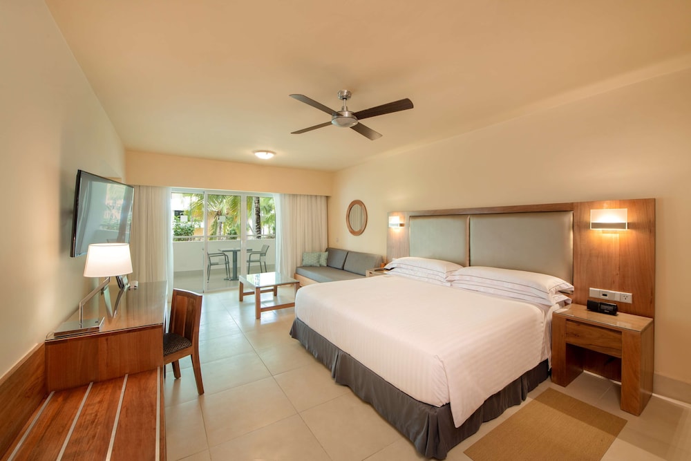 Habitación superior, frente al mar del hotel Occidental Punta Cana - All Inclusive. Foto 1