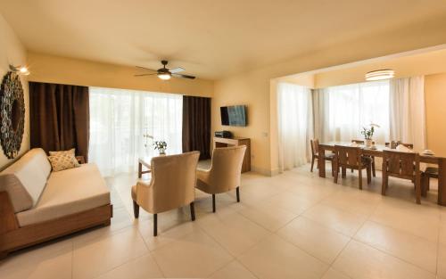 Suite Royal Level del hotel Occidental Punta Cana - All Inclusive. Foto 5