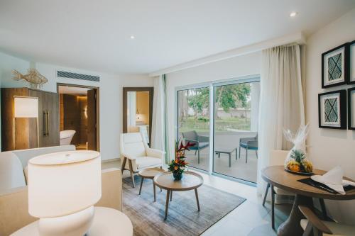 Suite Bungalow del hotel Grand Bavaro Princess - All Inclusive. Foto 6