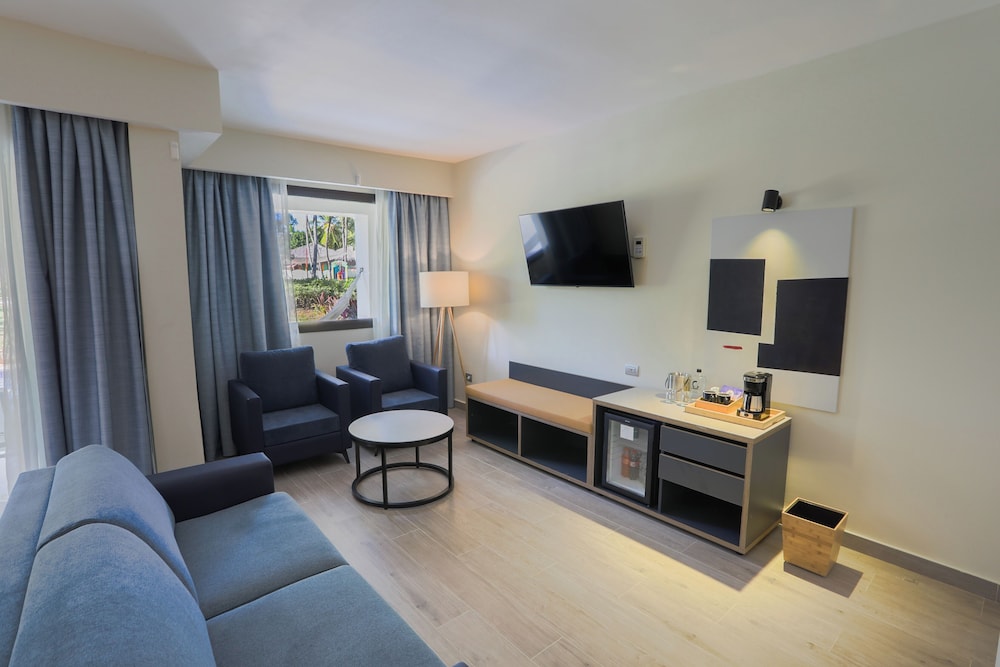 Privileged Deluxe Junior Suite Swim Up del hotel Catalonia Punta Cana - All Inclusive. Foto 1