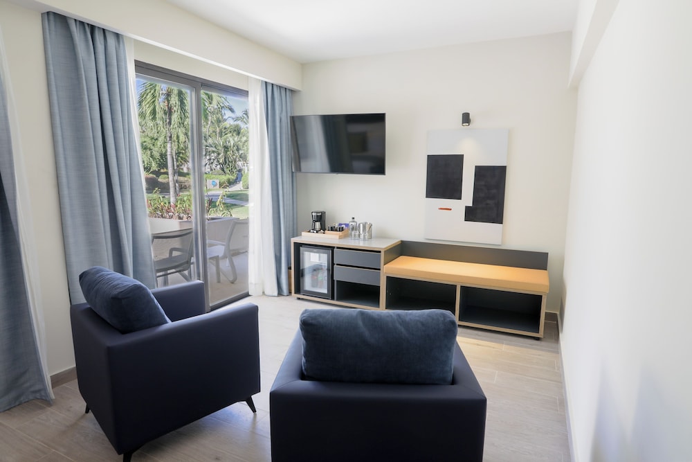 Privileged Deluxe Junior Suite Swim Up del hotel Catalonia Punta Cana - All Inclusive. Foto 2