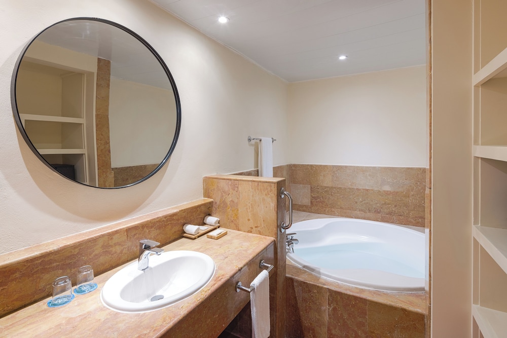 Premium Junior Suite del hotel Catalonia Punta Cana - All Inclusive. Foto 3
