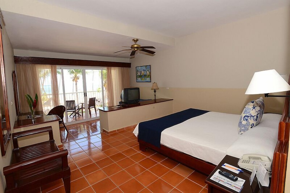 FRONT OCEAN SUITE del hotel Vik Arena Blanca