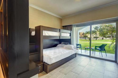 Habitación Familiar de lujo del hotel Royalton Splash Punta Cana, An Autograph Collection All-inclusive Resort and Casino. Foto 2