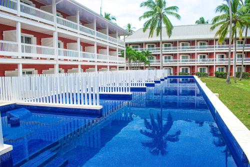 Habitación Superior con acceso directo a la piscina - Planta premium del hotel Barceló Bávaro Beach - Adults Only - All Inclusive. Foto 5