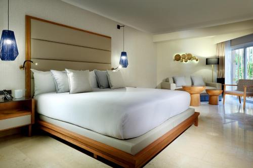 Suite Junior con vistas al jardín del hotel Grand Palladium Punta Cana Resort & Spa