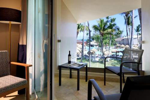 Suite Junior con acceso a piscina del hotel Grand Palladium Punta Cana Resort & Spa. Foto 2