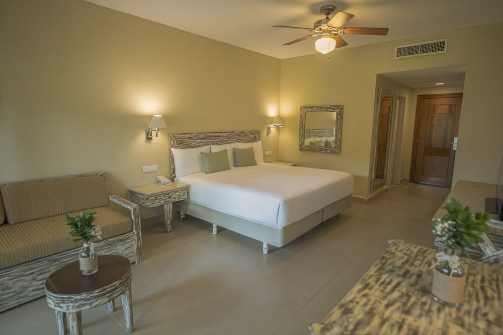 Prémium Vista Tropical del hotel Iberostar Waves Dominicana - All Inclusive