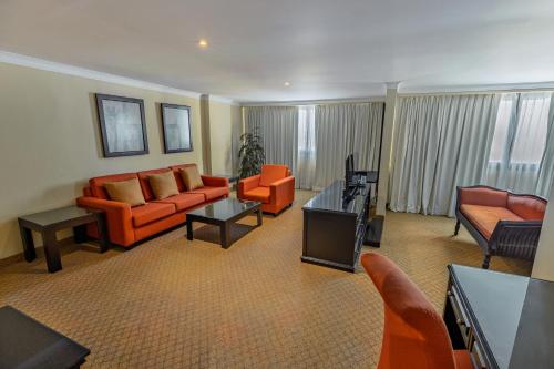 Suite Junior del hotel Dominican Fiesta Hotel, Trademark By Wyndham. Foto 3