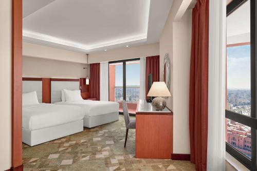 Habitación Doble Familiar Comunicada con vistas al Nilo - 2 camas del hotel Ramses Hilton