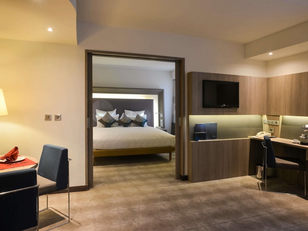 Superior Suite with 1 king - size bed del hotel Novotel Cairo Airport. Foto 7