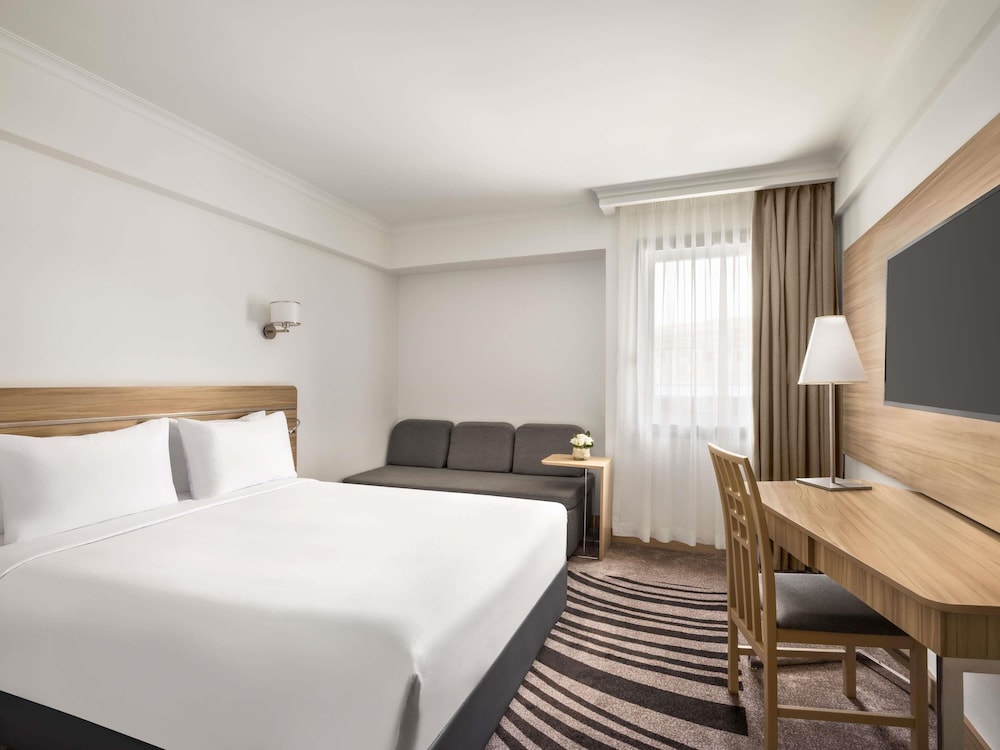 Superior Room with 1 double bed, Pool side del hotel Novotel Cairo Airport