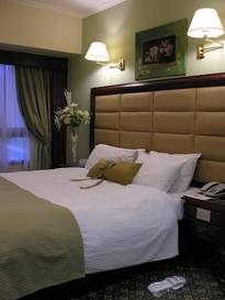 Suite 3 habitaciones del hotel Pyramisa Suites Cairo. Foto 3
