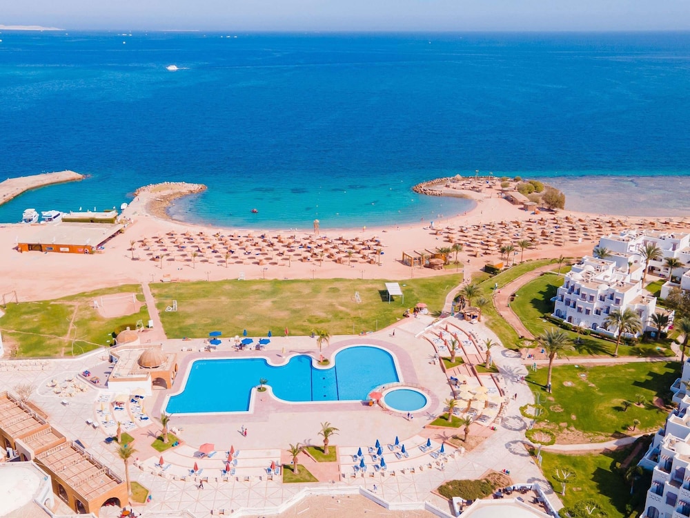 Habitación Estándar con 1 cama doble, Vistas al Mar del hotel Mercure Hurghada. Foto 14