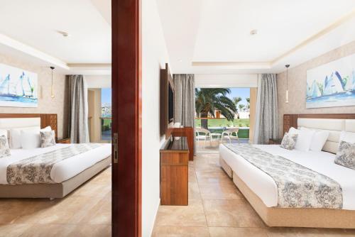 Oferta especial - Habitación Familiar - Solo para egipcios y residentes del hotel Pickalbatros Royal Moderna Sharm and Aqua Park
