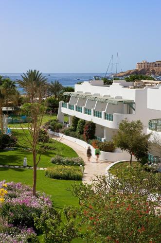 Habitación Superior con 1 cama doble, lado piscina (Ala Beach) del hotel Novotel Sharm El-sheikh. Foto 3