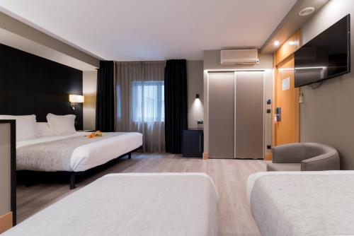 Habitación Familiar del hotel Plaza. Foto 4