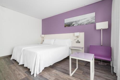 Habitación Doble - 1 o 2 camas del hotel EXE Coruña. Foto 9
