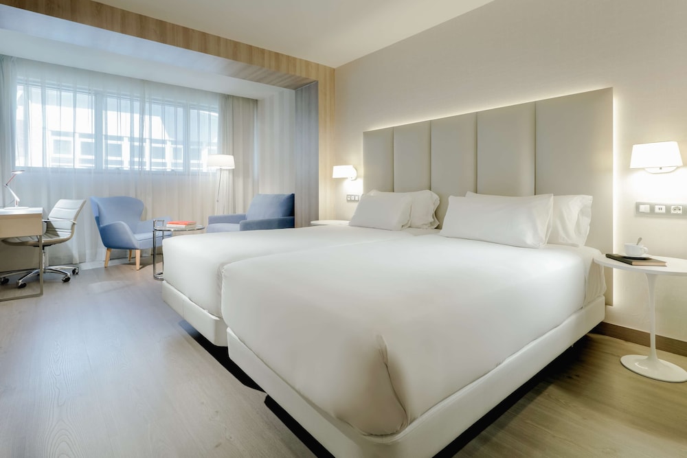 Habitación superior del hotel Hesperia A Coruña Centro. Foto 4
