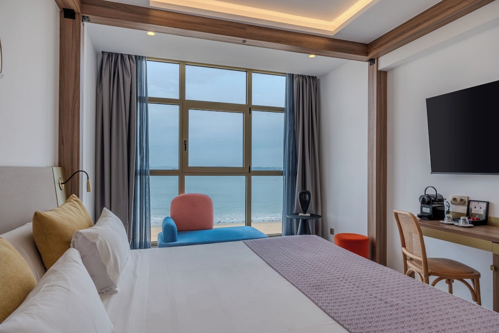 Habitación Superior, vista al mar del hotel Faranda Rías Altas. Foto 2
