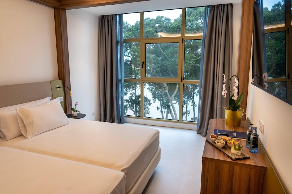 Habitación Superior 2 camas, vista Rías del hotel Faranda Rías Altas